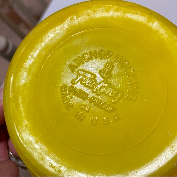 Vintage Fire King Bowl - Picture 4 of 4